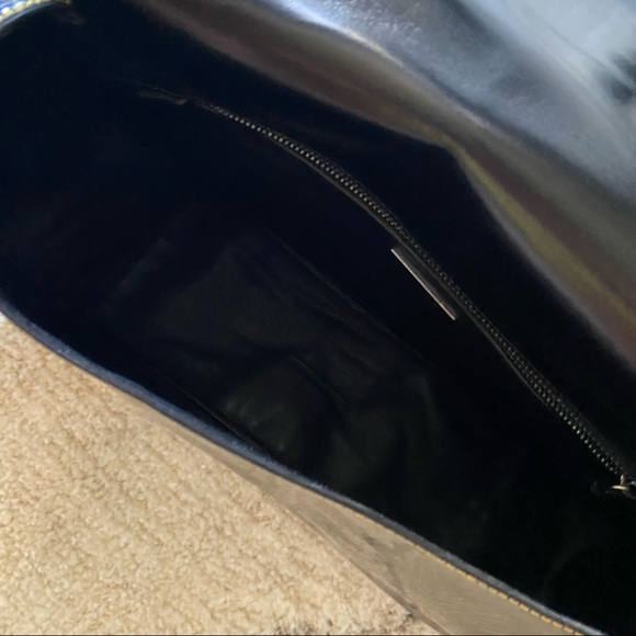 🕴PRADA Glossy leather sachet bag 💯 Unisex - Picture 13 of 17